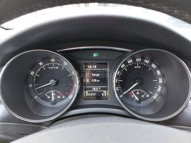 Škoda Superb 1.4 tsi 251217 k m
