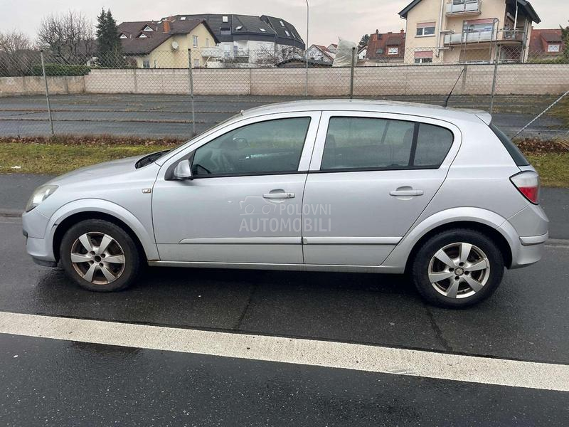 Opel Astra H 1.3cdt 2007. god. -  kompletan auto u delovima