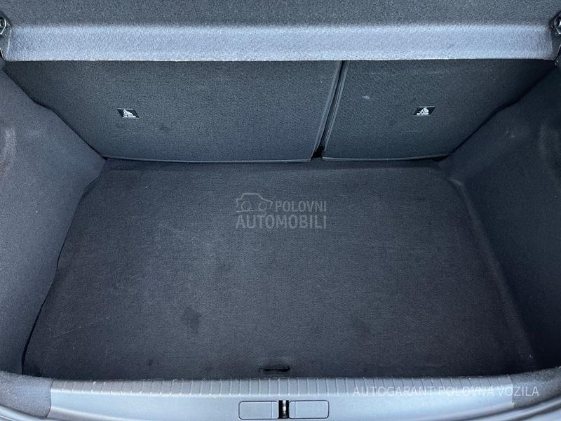 Peugeot 208 ALLURE HYBRID