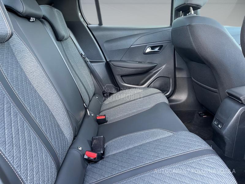 Peugeot 208 ALLURE HYBRID