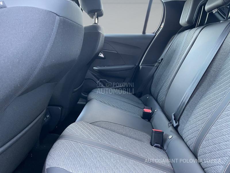 Peugeot 208 ALLURE HYBRID