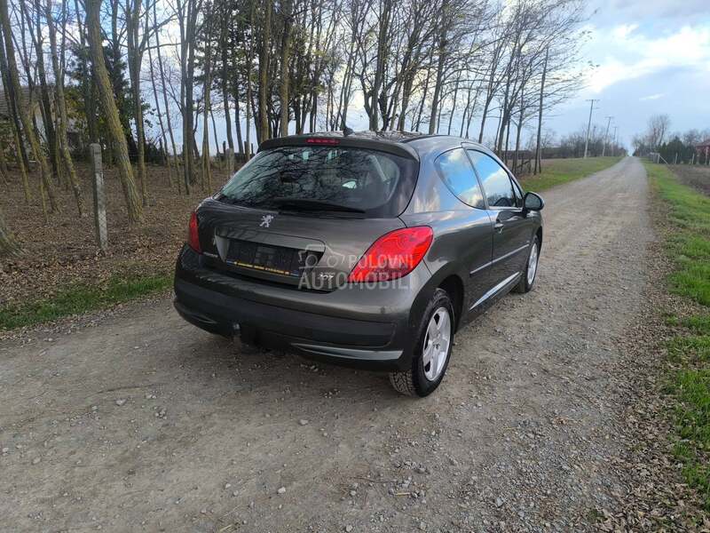 Peugeot 207 1,4