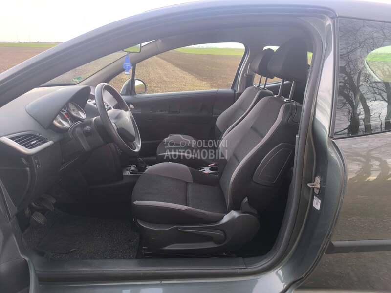 Peugeot 207 1,4