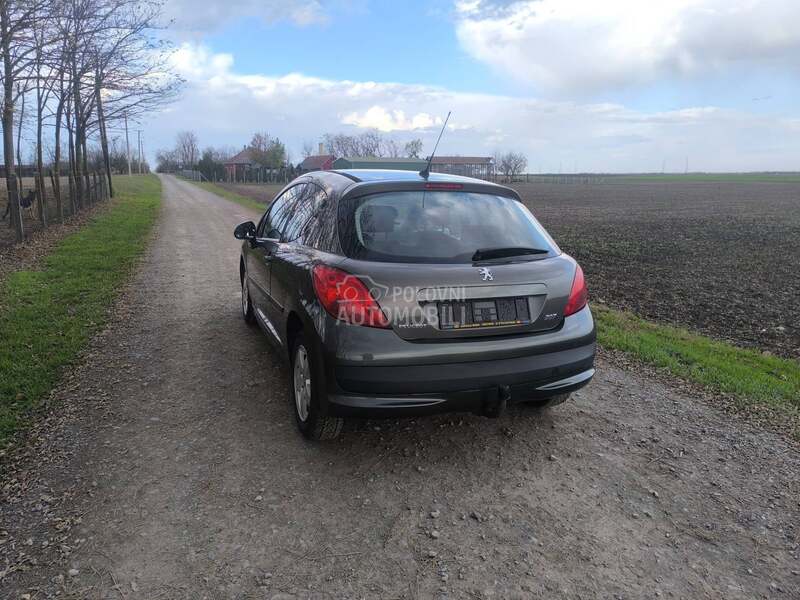 Peugeot 207 1,4
