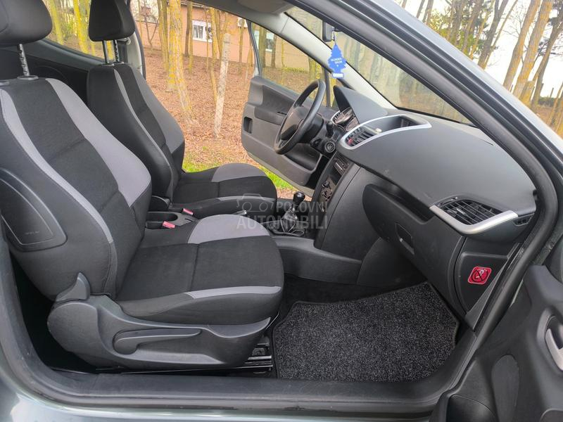 Peugeot 207 1,4