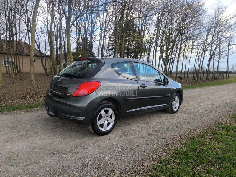 Peugeot 207 1,4