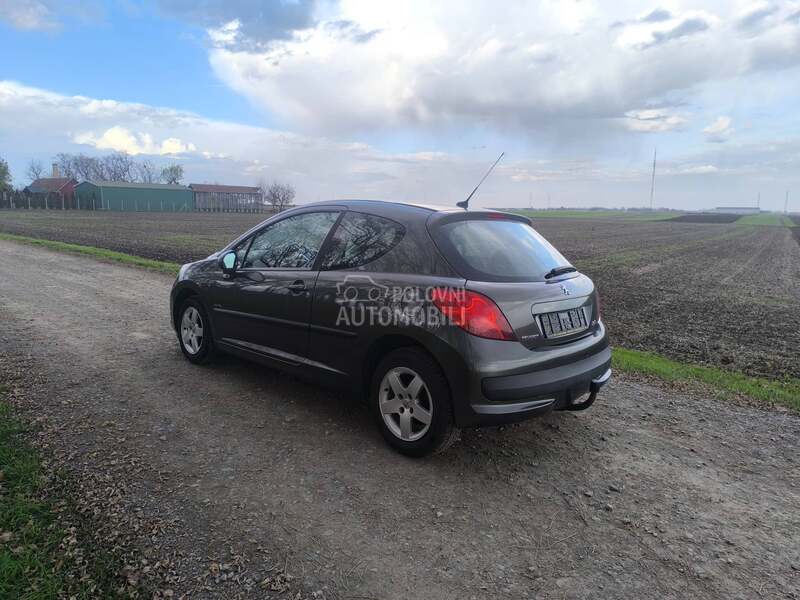 Peugeot 207 1,4