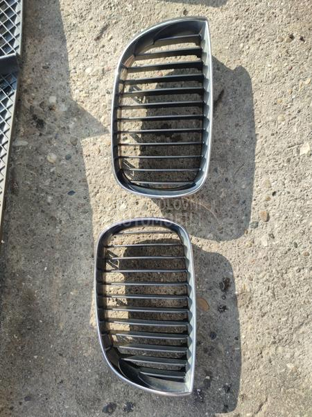 Maske u braniku i maglenke