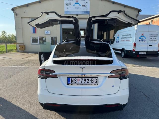 Tesla Model X 75D