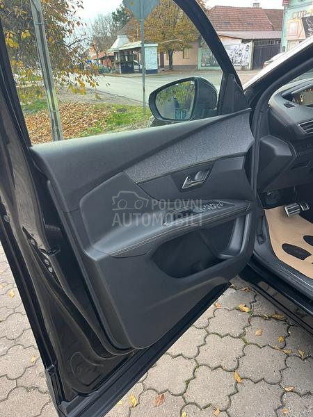 Peugeot 3008 1.6BHDI GT line