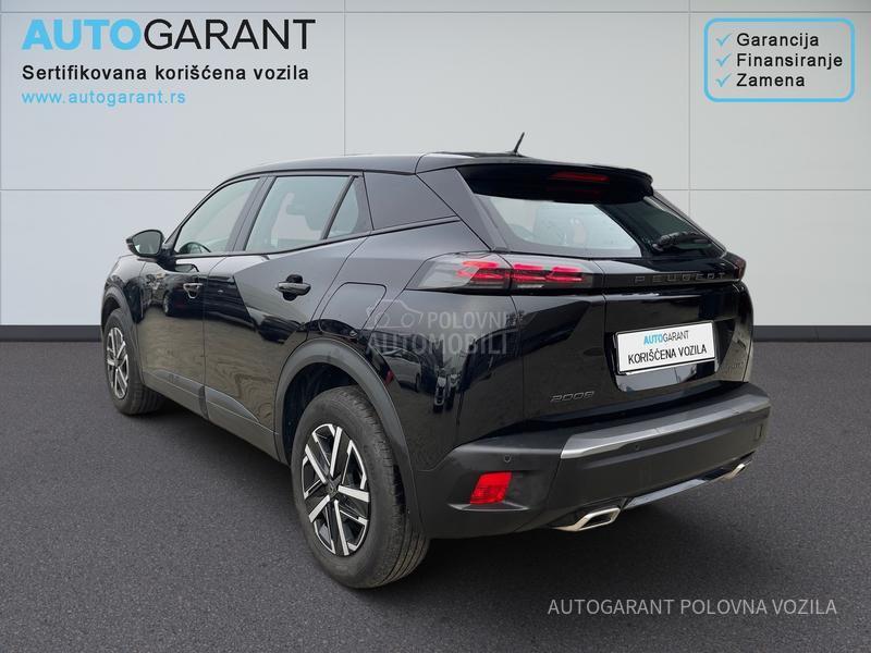 Peugeot 2008 HY 1.2 136 AT Style