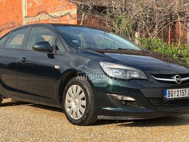 Opel Astra J 