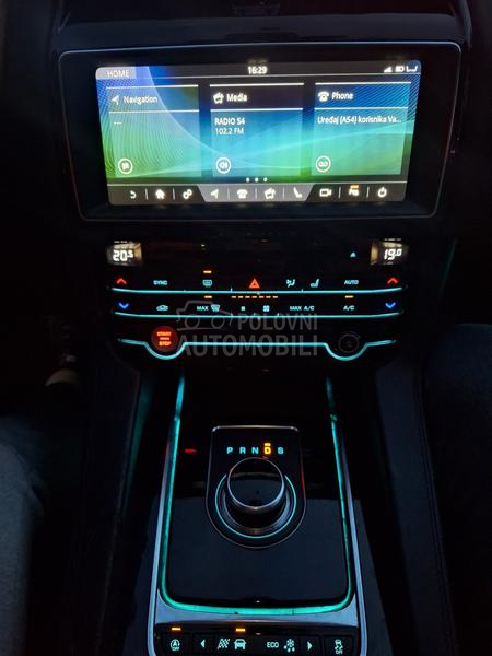 Jaguar F pace 