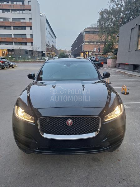 Jaguar F pace 