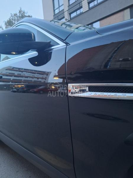 Jaguar F pace 