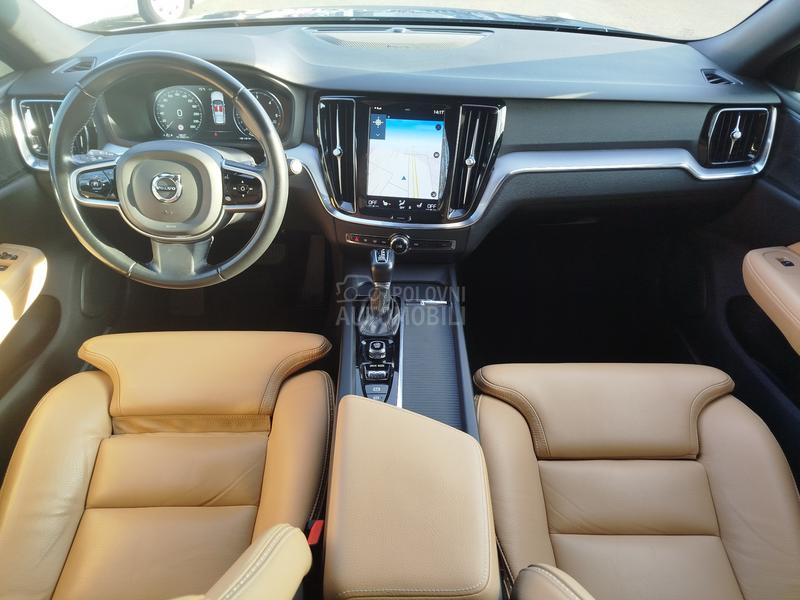 Volvo V60 Cross Country 2.0 D4 AWD A/T