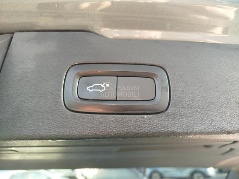 Volvo V60 Cross Country 2.0 D4 AWD A/T