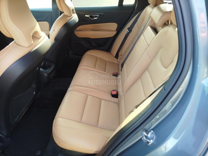 Volvo V60 Cross Country 2.0 D4 AWD A/T