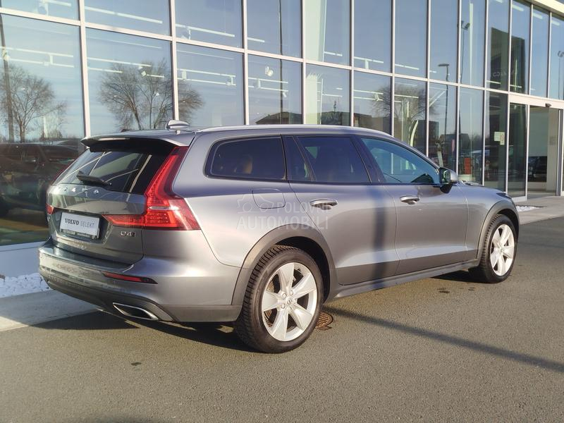 Volvo V60 Cross Country 2.0 D4 AWD A/T