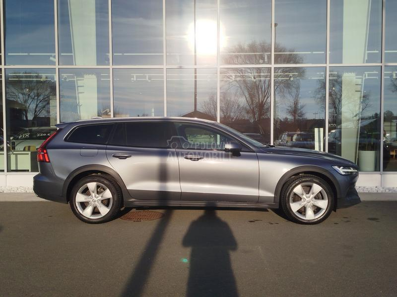 Volvo V60 Cross Country 2.0 D4 AWD A/T