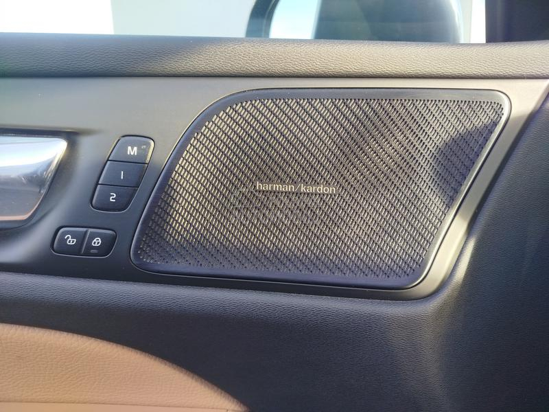 Volvo V60 Cross Country 2.0 D4 AWD A/T