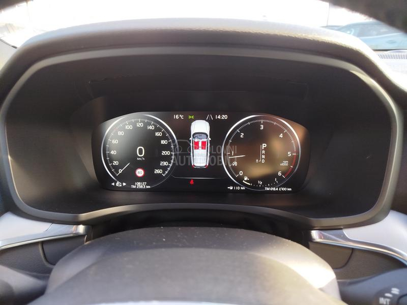 Volvo V60 Cross Country 2.0 D4 AWD A/T