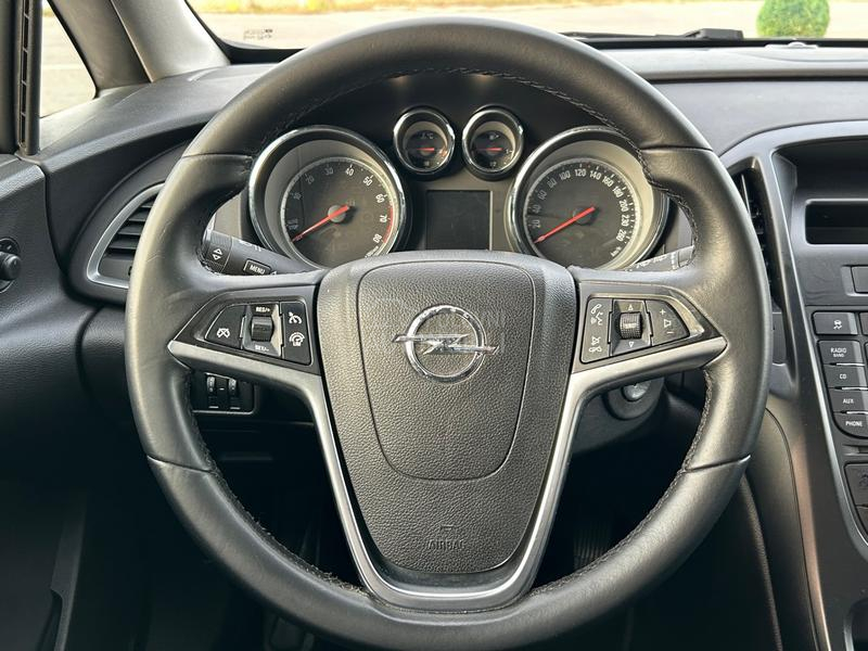 Opel Astra J 1.4 RE STAJLING