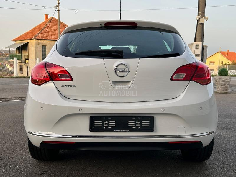 Opel Astra J 1.4 RE STAJLING