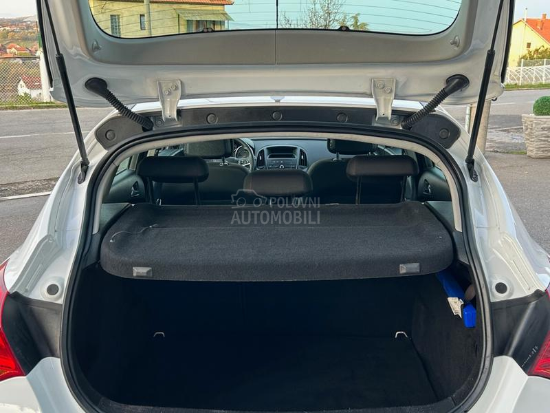 Opel Astra J 1.4 RE STAJLING