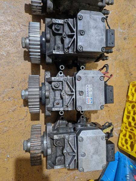 Bos pumpa za 2.5 TDI.