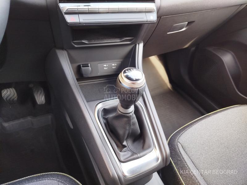 Renault Captur 1.0 TCE TECHNO M/T