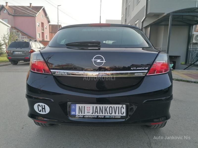 Opel Astra H 1.6i ESSENTIA CH