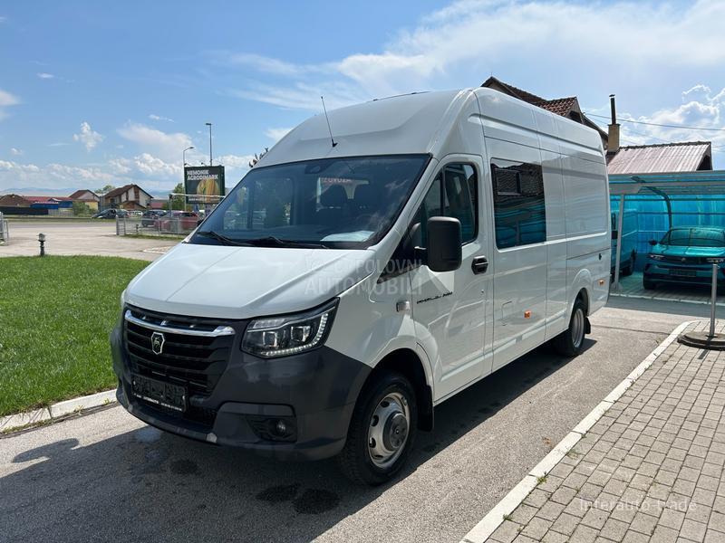 GAZ NN CREW VAN 7 sed.