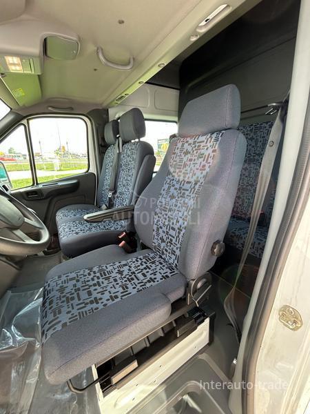 GAZ NN CREW VAN 7 sed.