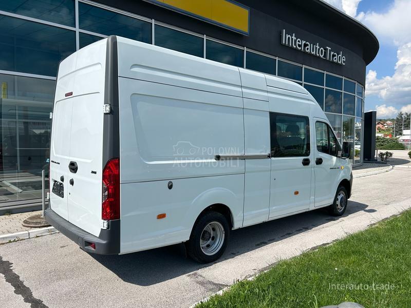 GAZ NN CREW VAN 7 sed.