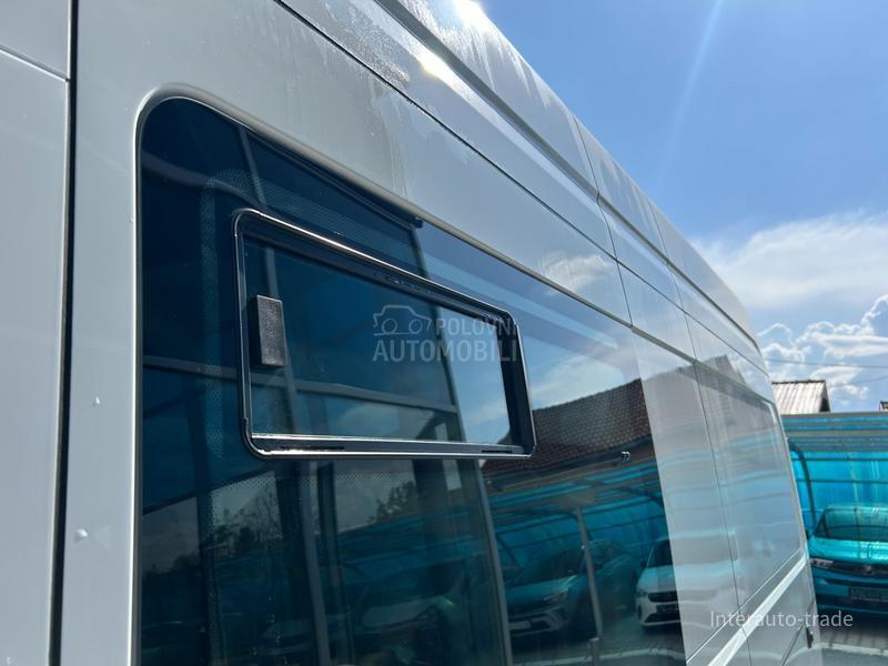 GAZ NN CREW VAN 7 sed.