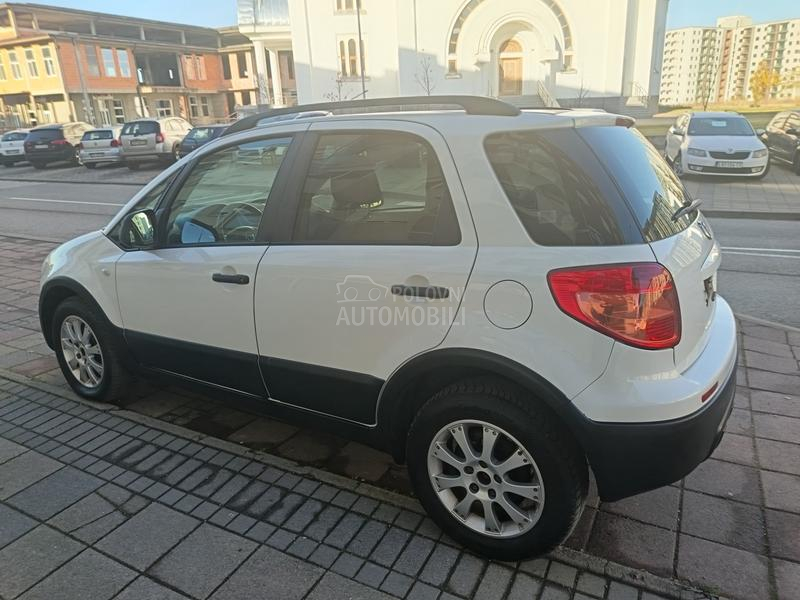 Suzuki SX4 1.6 iz CH  4X4