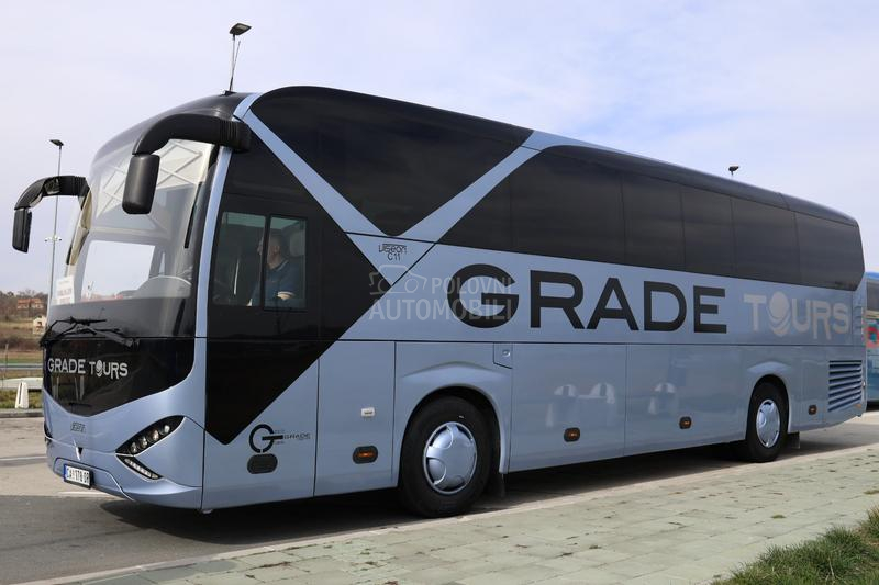 Neoplan VISION C11