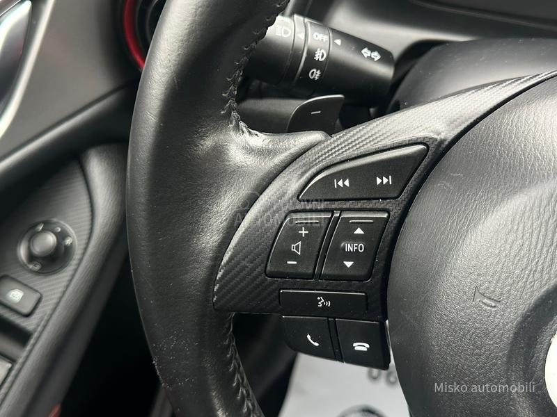 Mazda CX-3 2.0 i Head-up Kam
