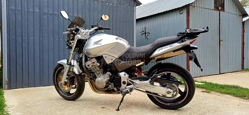 Honda Hornet 900