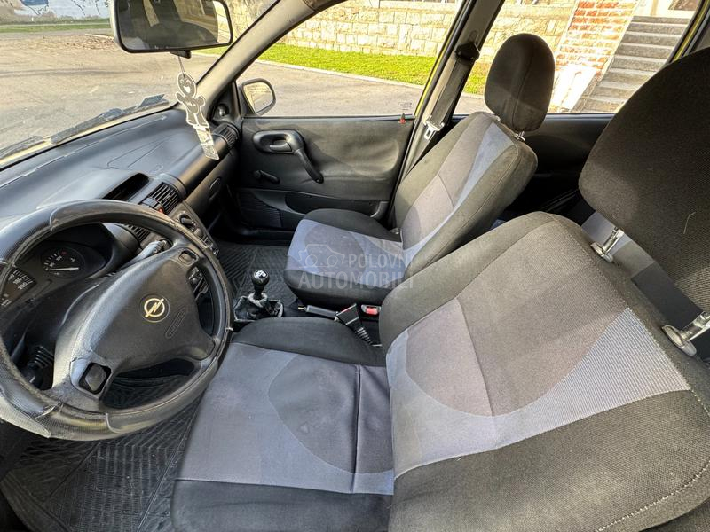 Opel Corsa B 12V