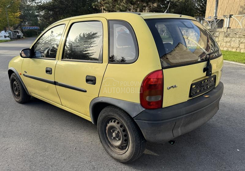 Opel Corsa B 12V