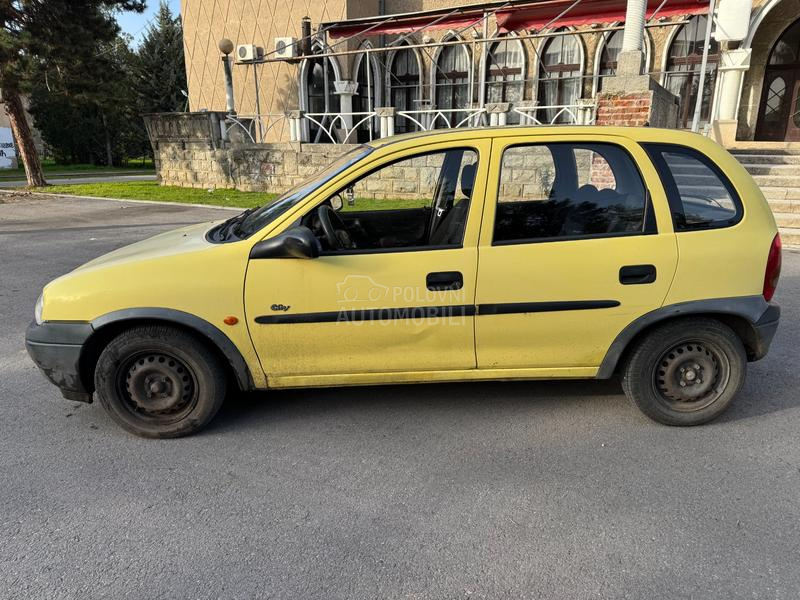 Opel Corsa B 12V