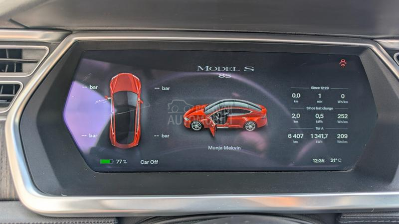 Tesla Model S 85
