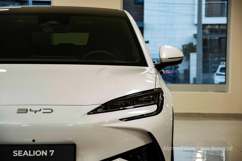 BYD Sealion 7 