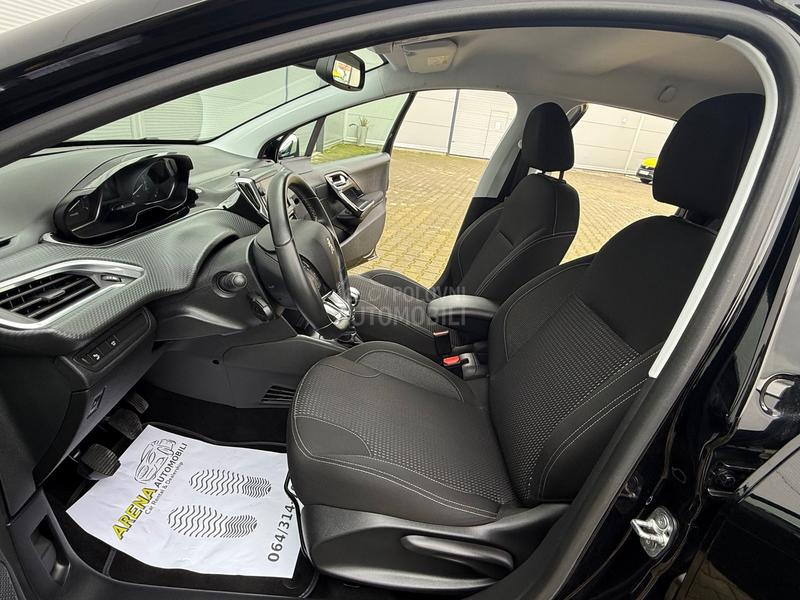 Peugeot 208 1.2 ALLURE/6 BRZ