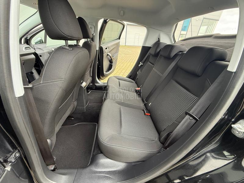 Peugeot 208 1.2 ALLURE/6 BRZ