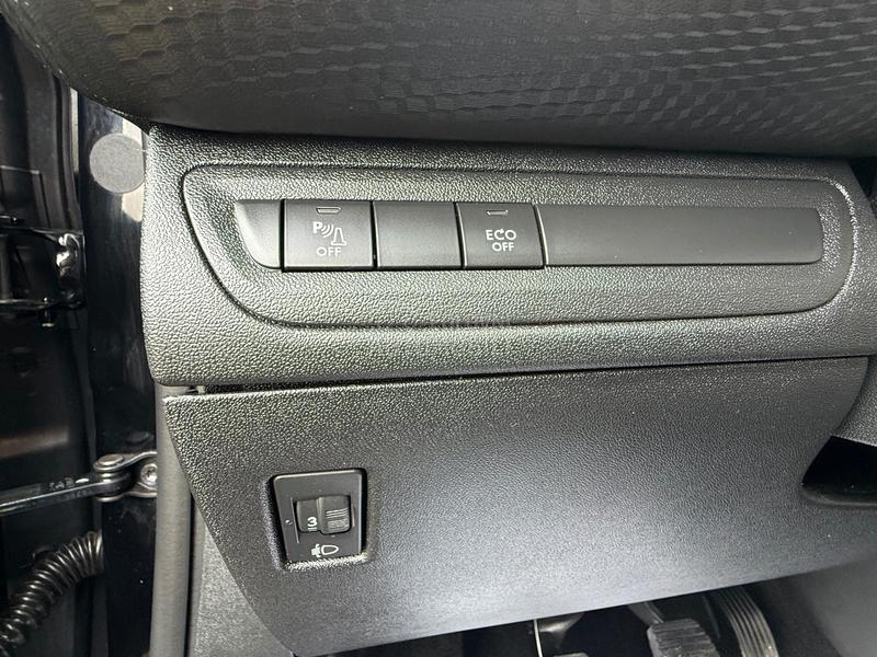 Peugeot 208 1.2 ALLURE/6 BRZ