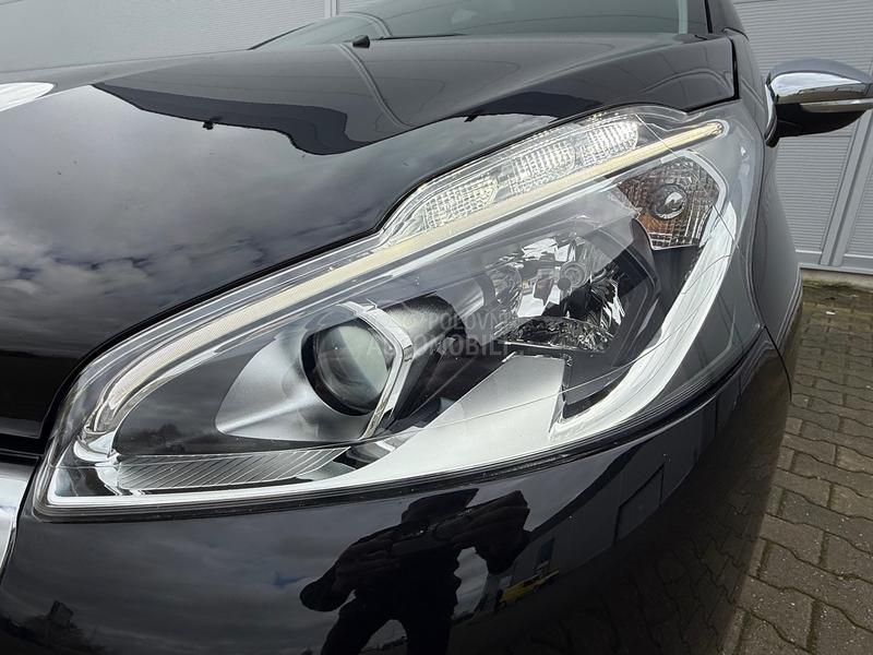 Peugeot 208 1.2 ALLURE/6 BRZ