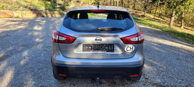 Nissan Qashqai 1.2DIG-T TEKNA